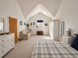 Bedroom- click for photo gallery